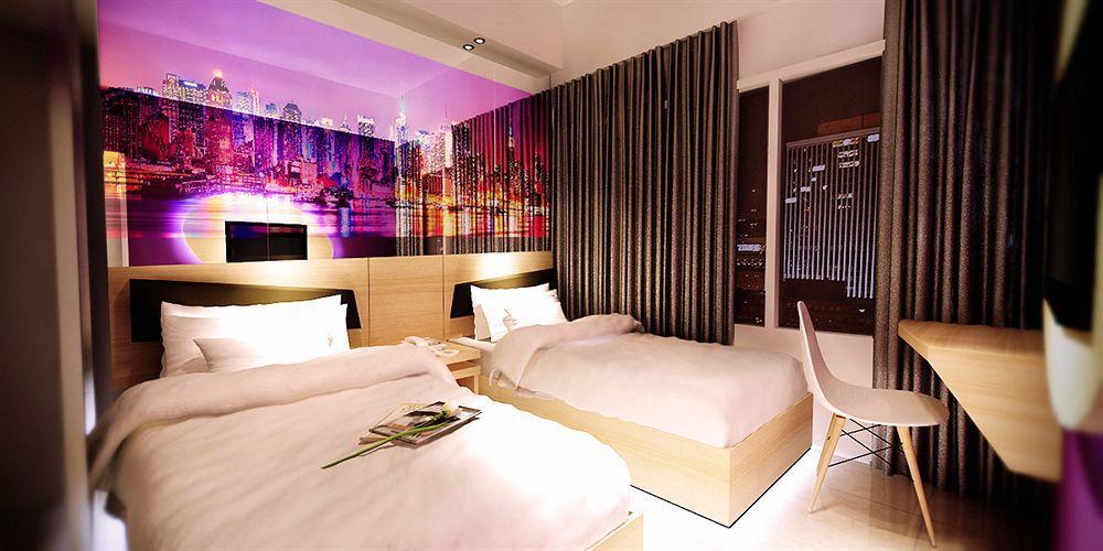 G Suites Hotel By Amithya Surabaya Buitenkant foto