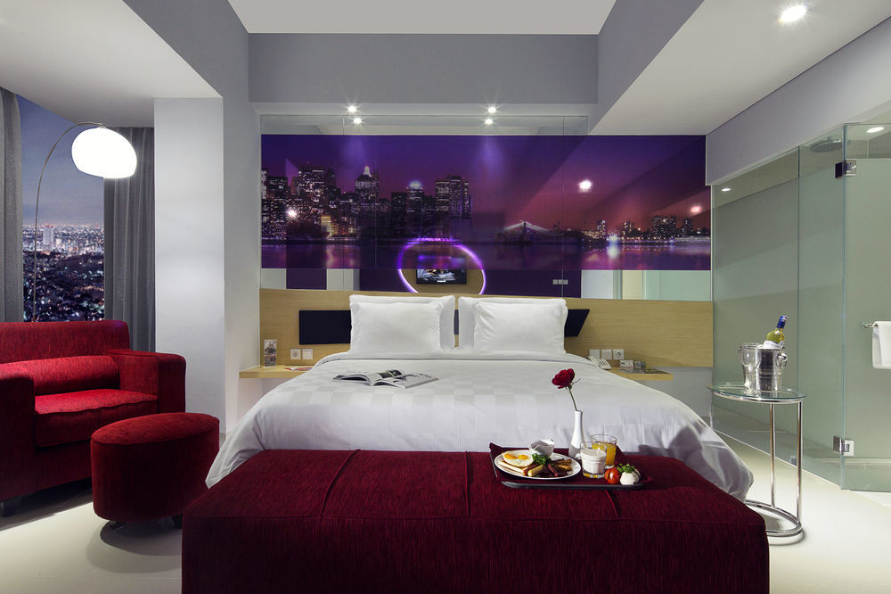 G Suites Hotel By Amithya Surabaya Buitenkant foto