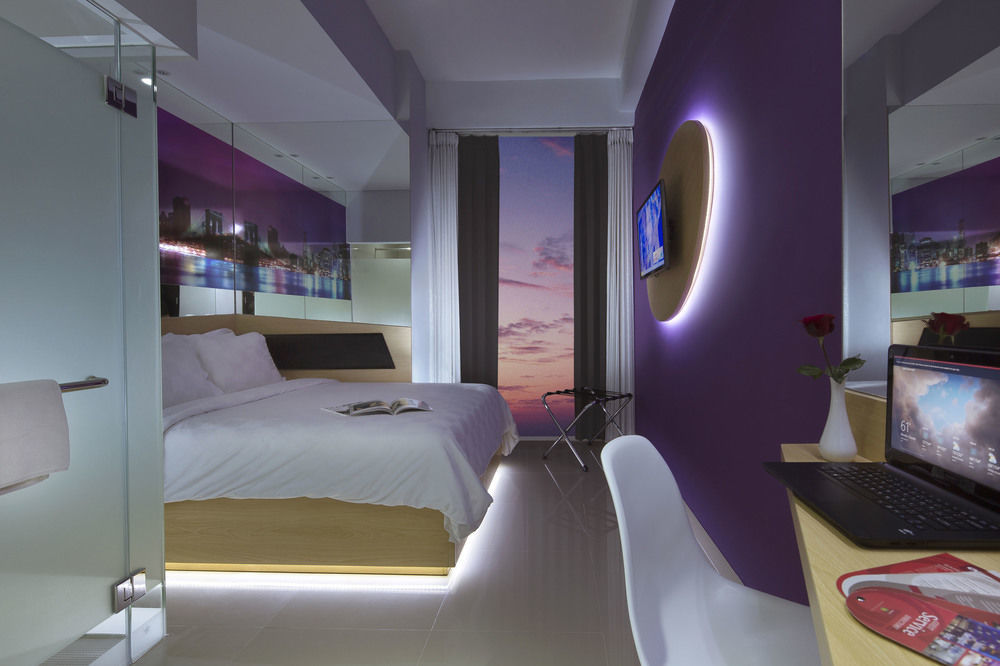 G Suites Hotel By Amithya Surabaya Buitenkant foto
